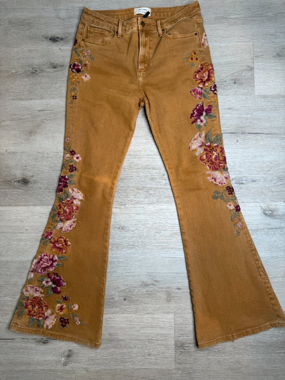 Free People x Driftwood Farrah Floral Embroidered Flare Jeans 29 - Picture 2 of 9